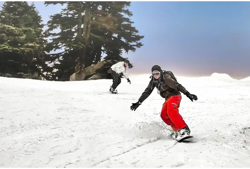 Best Ski Resorts for Bachelor Party : Snowboarding