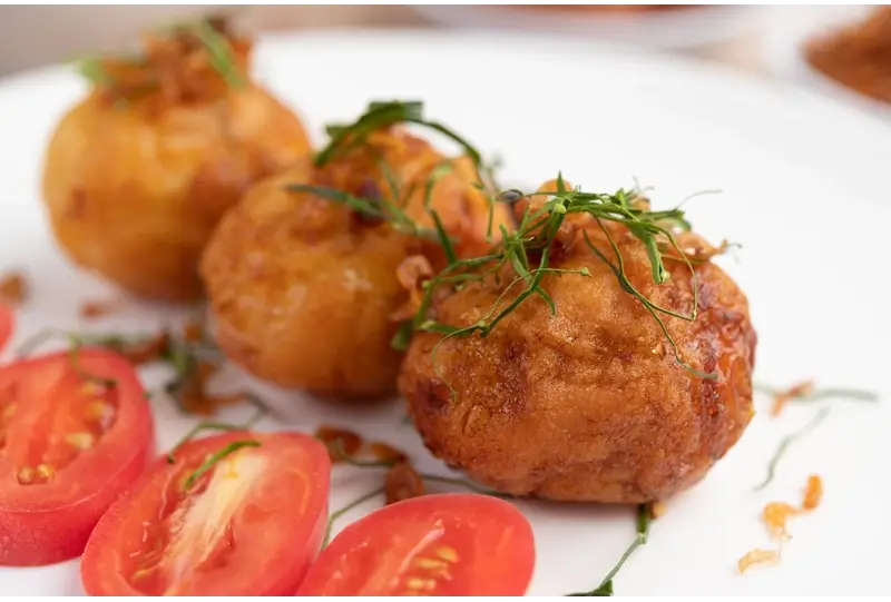 How to Travel to St John: Conch Fritters