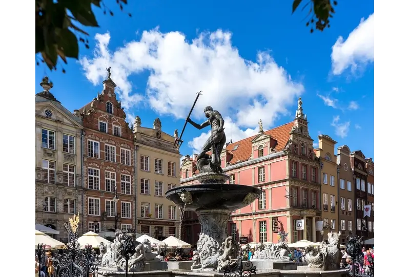 2-Weeks Travel Experience in Poland: Neptune Fountain