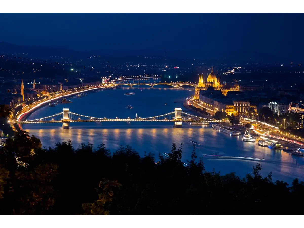 Budapest Traveling Experience in 2 Days_Feature_Image