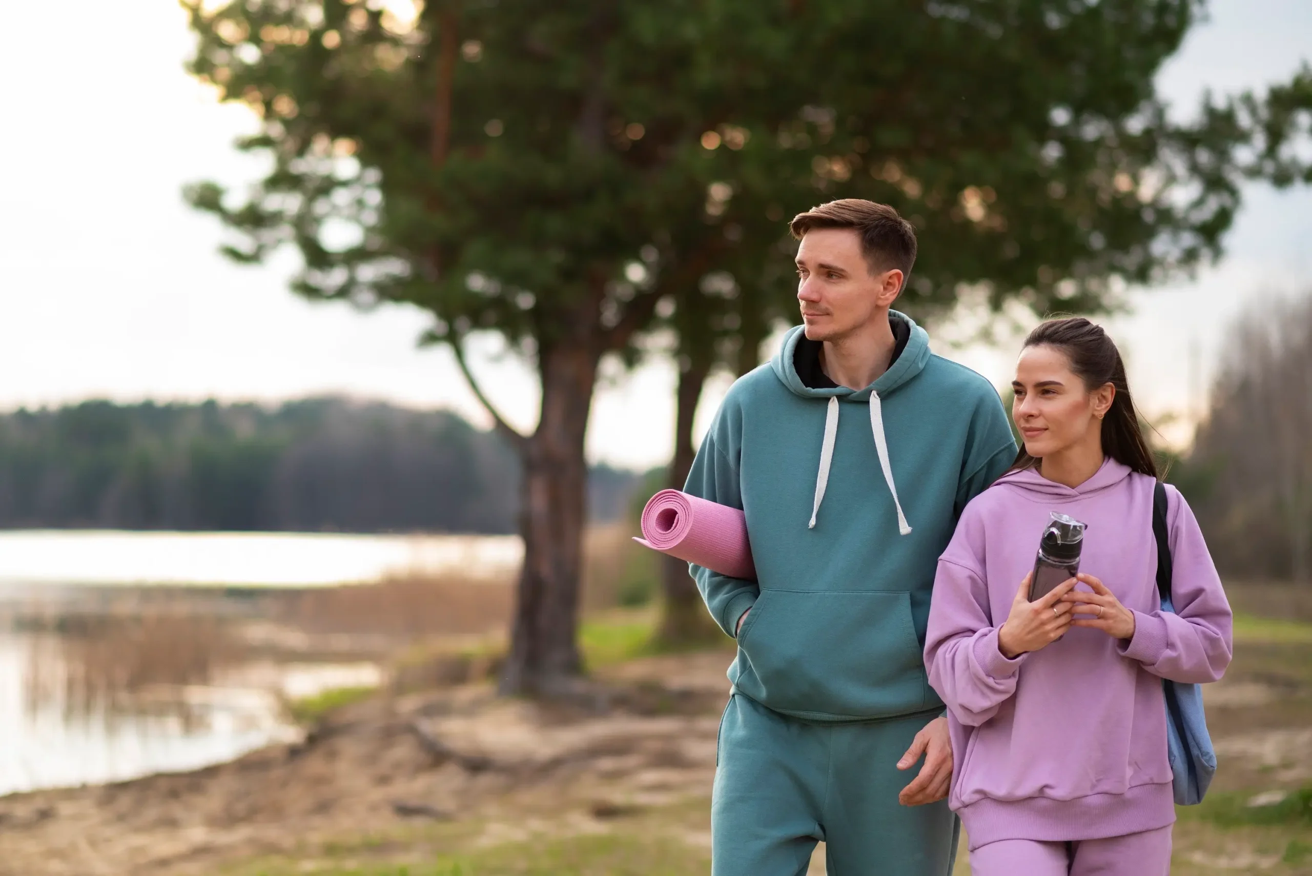 How To Stay Fit While Travelling_Feature_Image